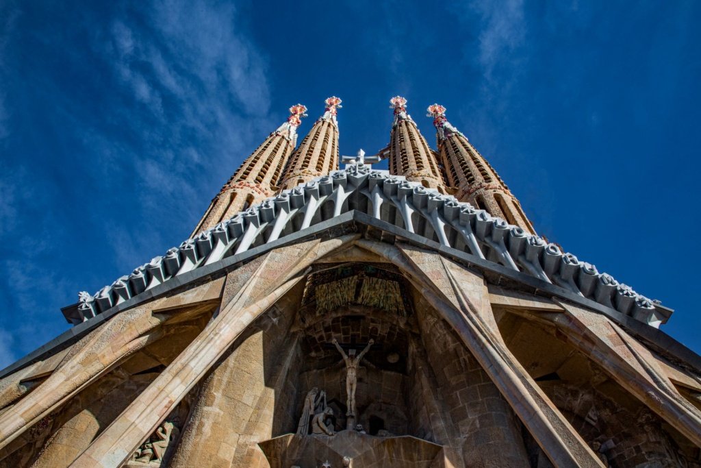 which Sagrada Família tower is better