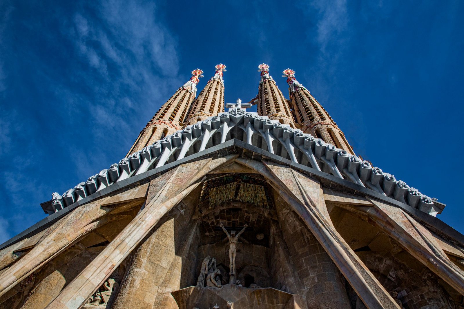 which Sagrada Família tower is better